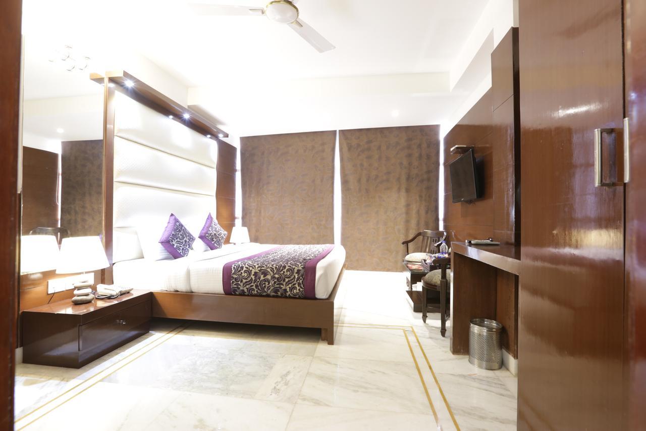 Hotel International Inn - Near Delhi Airport New Delhi Eksteriør billede